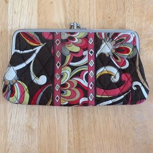 Vera  Bradley Kisslock Multi-Compartment Wallet.